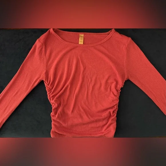 Alo Yoga Gather Long Sleeve Top – Raspberry Sorbet – Size Small – Color Sold Out - Picture 7 of 12